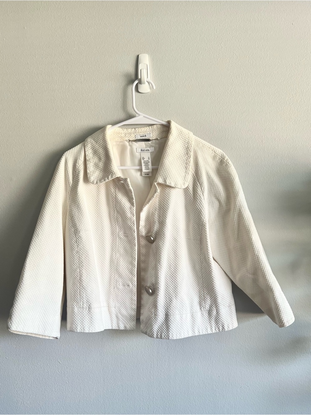 Liz & Co. Ivory Textured Cropped Button Jacket Size Large